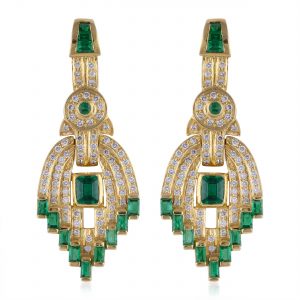 Earrings by Kohinoor Jewellers Agra