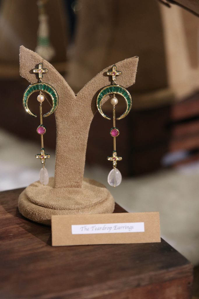 Teardrop earrings