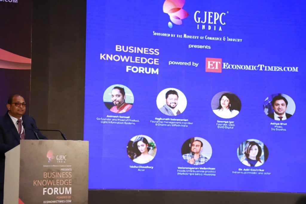 Mr Pramod Agrawal, Chairman, GJEPC addressing the gathering at Knowledge Forum