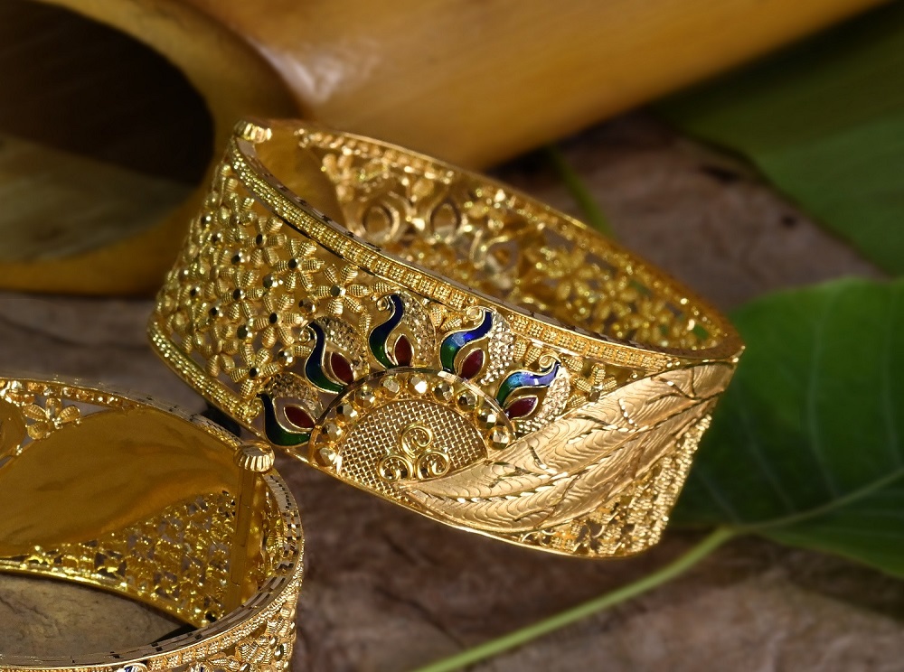 Buy Smashing Golden & Silver Colored Imitation Bracelet