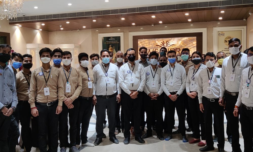 Aisshpra Gems and Jewels team vaccination