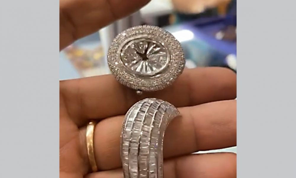 IIJS 2021 sets pace to new trends via light temple, colour stone and watches