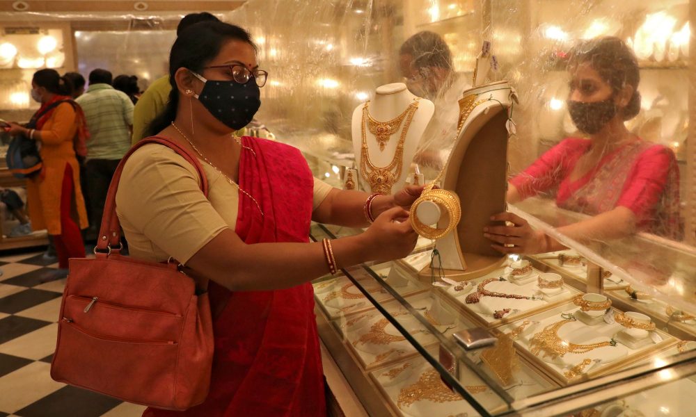 Demand for gold grows faster in smaller towns