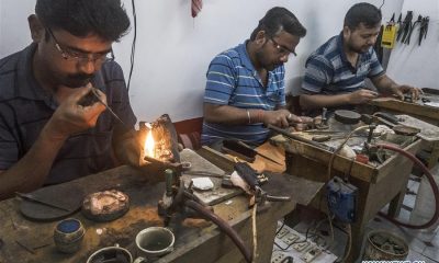 Gold jewellers rush to Bengal for skilled artisans
