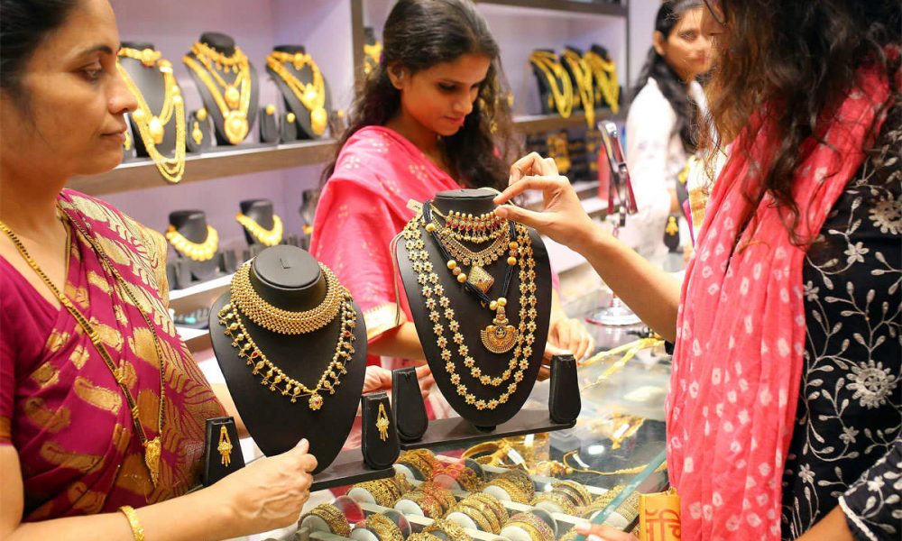 Jewellers expecting strong demand during Dhanteras