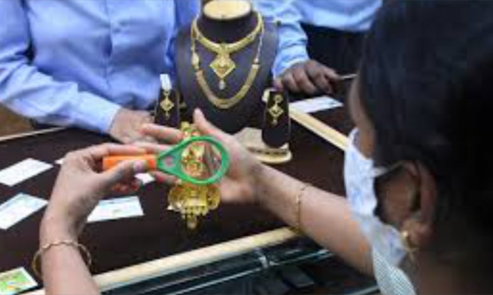 Planning wider implementation of mandatory gold hallmarking: Centre