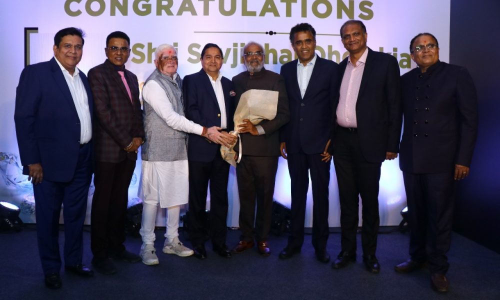GJEPC and BDB felicitate Padma Shri awardee Savjibhai Dholakia