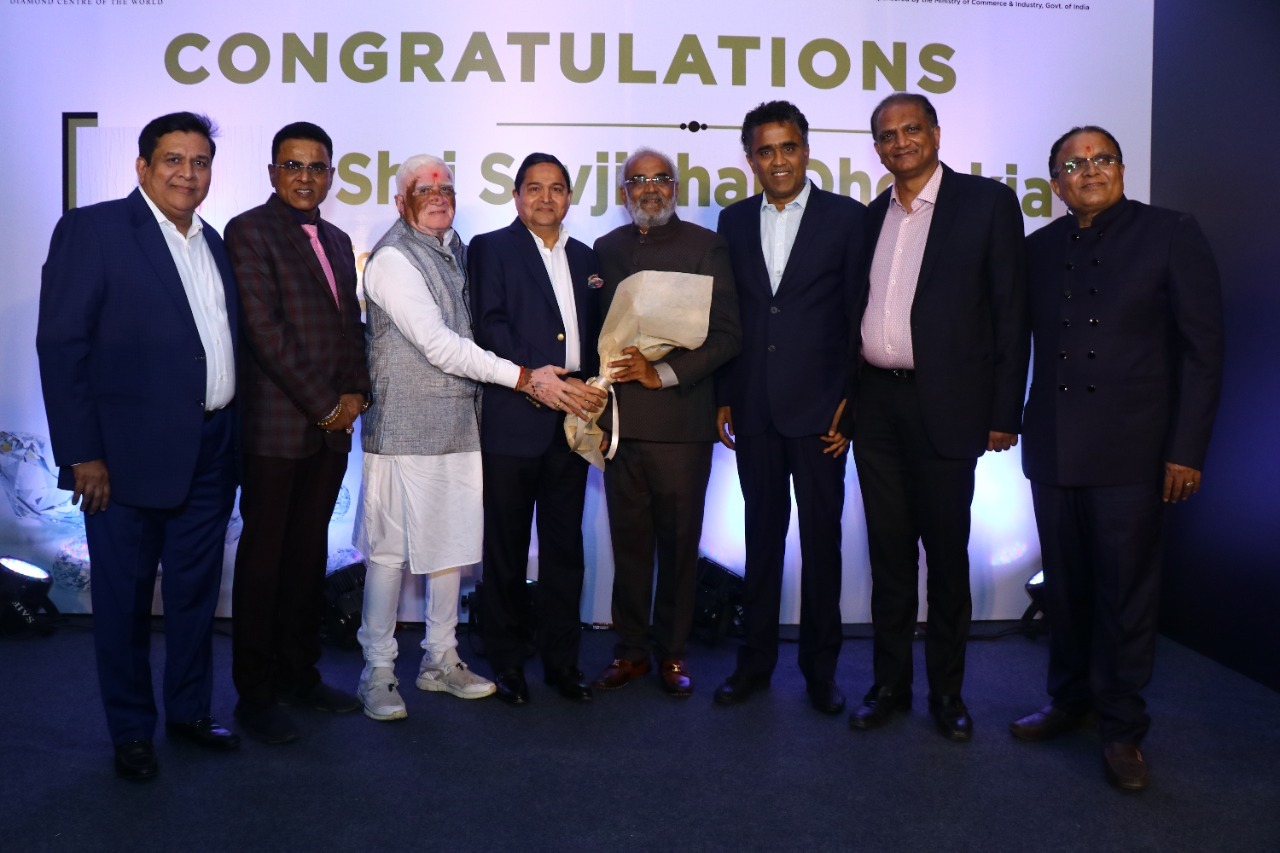 GJEPC and BDB felicitate Padma Shri awardee Savjibhai Dholakia