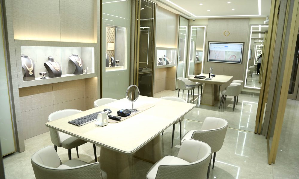 Kirtilals launches it’s first-ever ‘Exclusive Techno Bridal Studio’ for the brides-to-be at Crosscut Road Showroom, Coimbatore