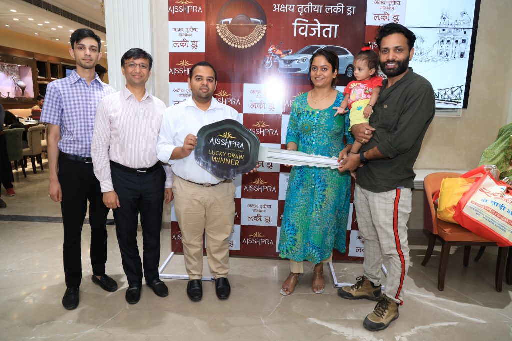 Mr. Maneesh Singh won a Hero bike at Akshaya Tritiya Lucky draw contest held by Aisshpra Gems Jewels