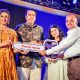 Raveena Tandon felicitates winners of Pure luck fest extravaganza by PNG Jewellers in Nagpur