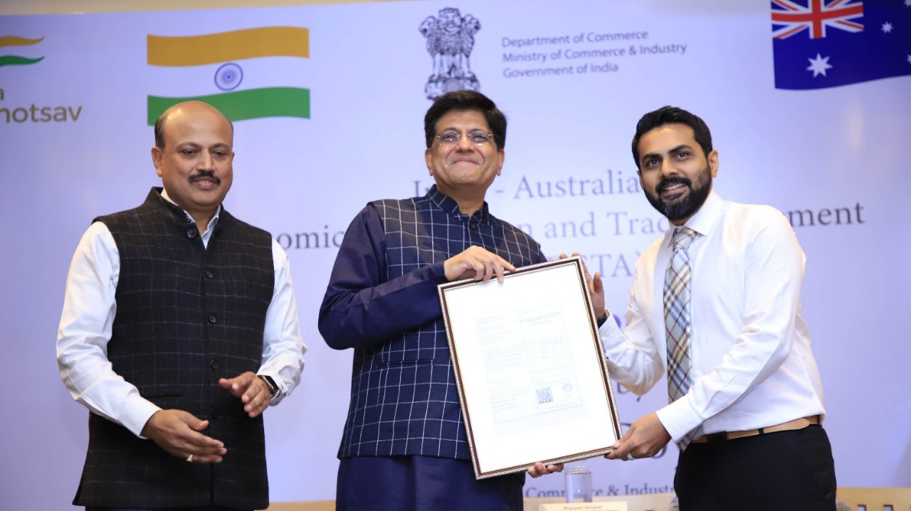 Piyush Goyal flags off the first consignment under India-Australia ECTA from Mumbai