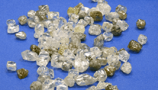 Indian diamond traders wary of purchasing Russian diamonds in rupees
