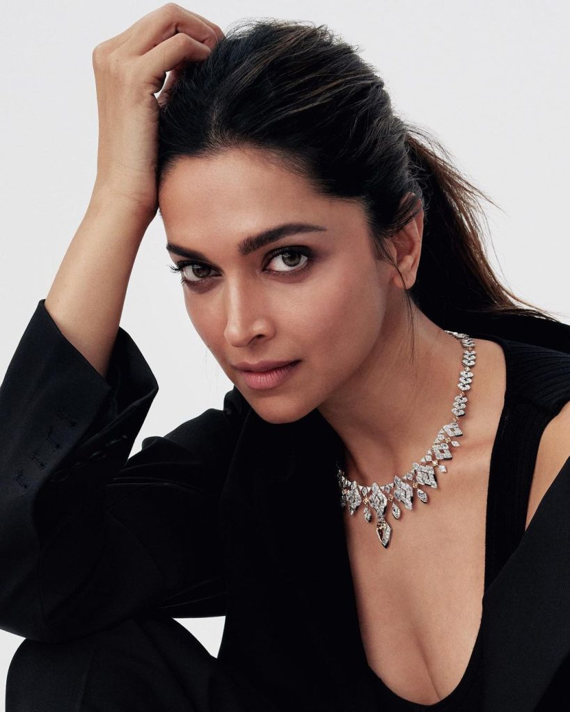 Deepika Padukone launches her website on her birthday