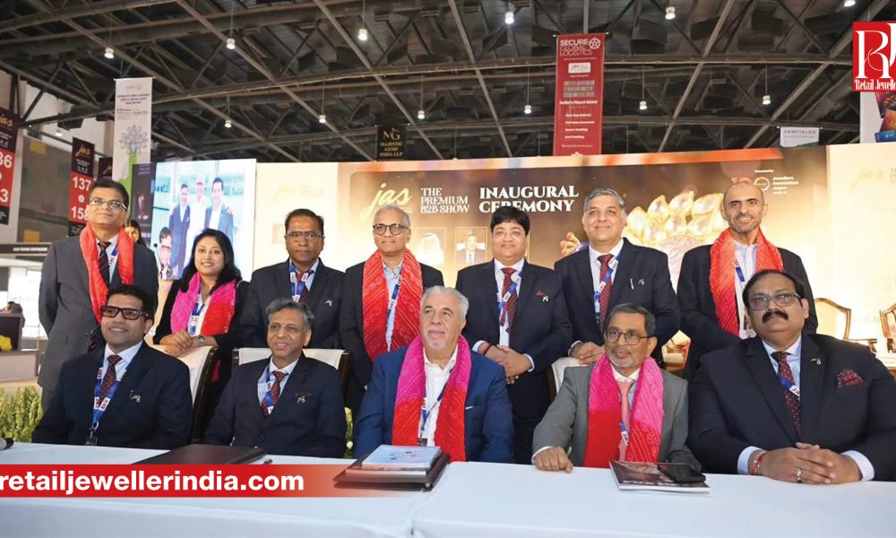 Dubai Jewellery Group and Jewellers Association Jaipur officials sign a strategic MoU during JAS 2026 in Jaipur.